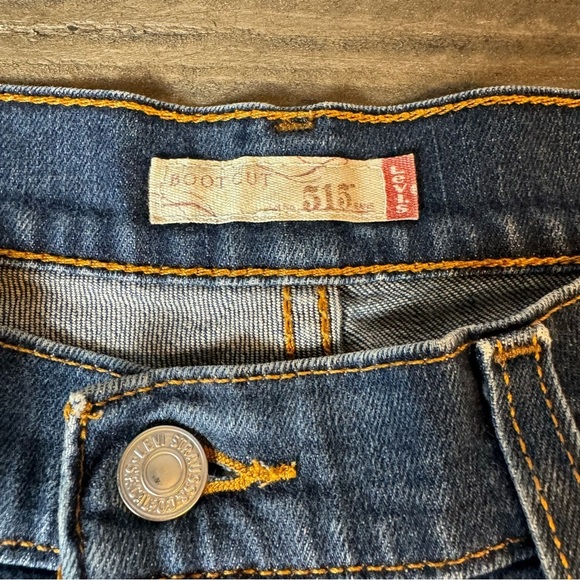 Levis 515 Women's Boot Cut Jeans Size 12 Short Medium Wash Blue Denim Pants - Picture 9 of 12